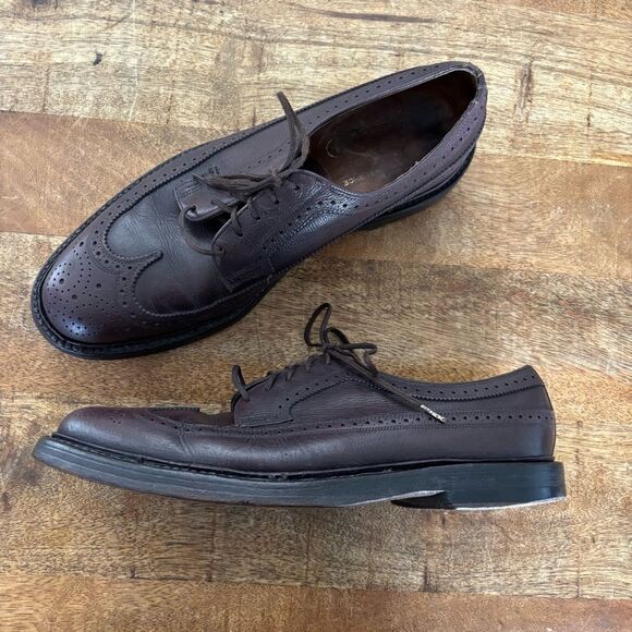 Vintage Florsheim Imperial Burgundy V Cleat heavy punched wing tip oxfords 8.5 C - Picture 2 of 9